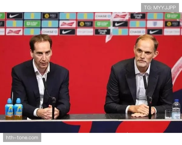 图赫尔重聚球员心,球队凝聚力飙升状态回暖引关注 图赫尔重聚球员心,球队凝聚力飙升状态回暖引关注