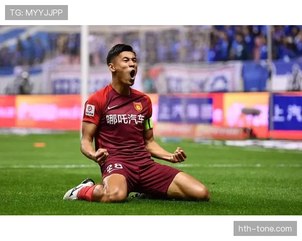 鲁伊斯阿拉维斯租借期间表现抢眼，转会前景备受关注