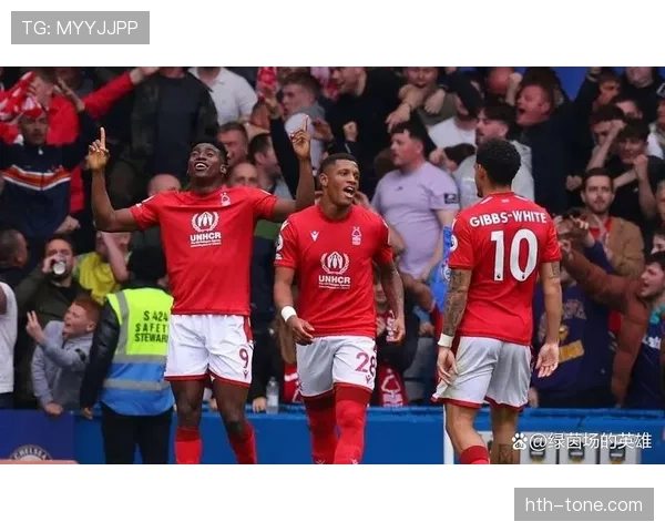 多明格斯英超赛季表现抢眼，助球队稳步提升竞争力