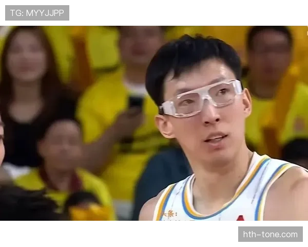 周琦这日子过得也太有反差了吧，球场上铁汉子，家里却像谜一样的低调豪宅秀